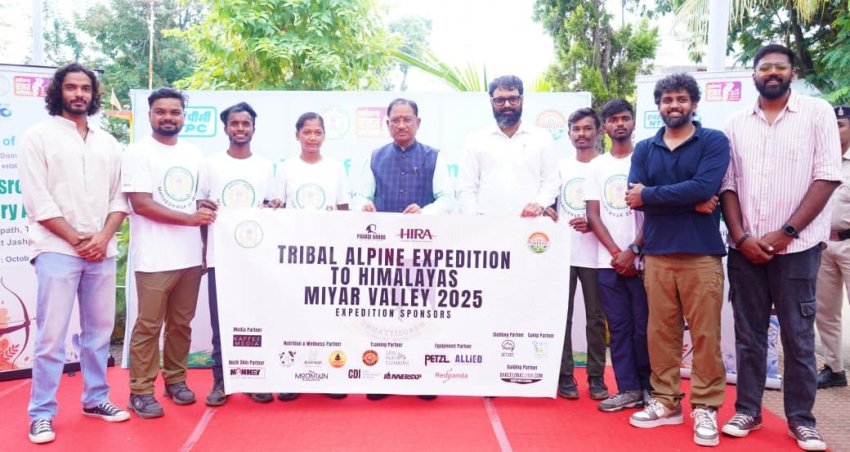 जशपुर के युवाओं ने छुआ हिमालय की ऊंचाइयों को: 5350 मीटर की ऊंचाई पर ट्रैकिंग, रॉक क्लाइंबिंग और आइस क्लाइंबिंग का अद्भुत अनुभव