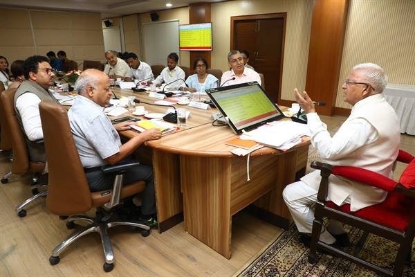 गुणवत्ता&nbsp;की निगरानी के&nbsp;मानक मापदंड किए जाए निर्धारित&nbsp;: राज्यपाल श्री पटेल