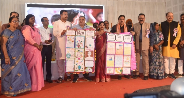 शिक्षा ही सफलता का मूल मंत्र है, कोई भी बच्चा शिक्षा से वंचित न रहे &mdash; पर्यटन मंत्री  राजेश अग्रवाल