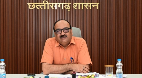 मुख्य सचिव ने विभागों में रिक्त पदों और भर्तियों की स्थिति की ली उच्च स्तरीय बैठक