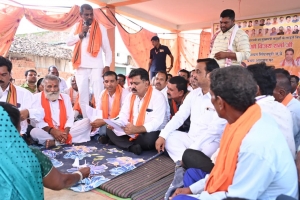 उप मुख्यमंत्री श्री विजय शर्मा ने देर शाम सहसपुर लोहारा के ग्रामीण अंचलों का किया दौरा