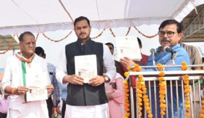 राशन वितरण प्रणाली में "एम-राशन मित्र एप वरदान सिद्ध होगा : खाद्य मंत्री तोमर