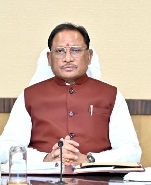 मुख्यमंत्री  विष्णु देव साय ने बढ़ाया मदद का हाथ