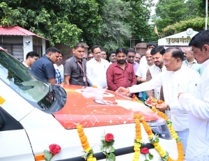मुख्यमंत्री  विष्णु देव साय ने धरसींवा विधानसभा को दी निःशुल्क एम्बुलेंस की सौगात
