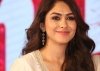 &#039;इमरजेंसी&#039; पर मृणाल ठाकुर का रिएक्शन, फिल्म को बताया दमदार