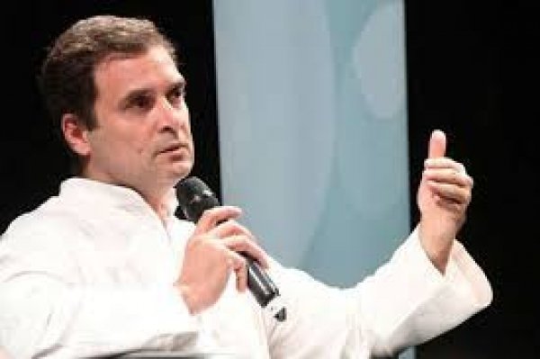 पेशी में राहुल अहमदाबाद पहुंचे कहा- ‘डराने की हो रही कोशिश’