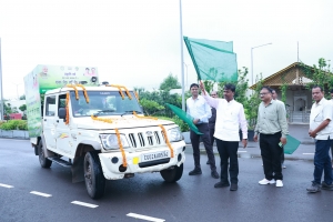 Chief Minister Shri Vishnu Deo Sai Visits Kosamnara on Guru Purnima, Offers Prayers at Satyanarayan Baba Dham