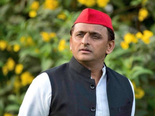 पीएम मोदी के बयान पर अखिलेश यादव का पलटवार, कहा &ndash; &lsquo;उम्र और पद का मान करना हमारे संस्कारों में है&rsquo;