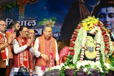 पवित्र श्रावण मास की भव्य कांवड़ यात्रा में शामिल हुए मुख्यमंत्री श्री साय