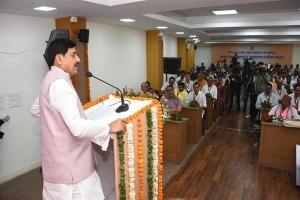 काम को पहले समझें, टीम से बेहतर समन्वय करें : मुख्यमंत्री डॉ. यादव