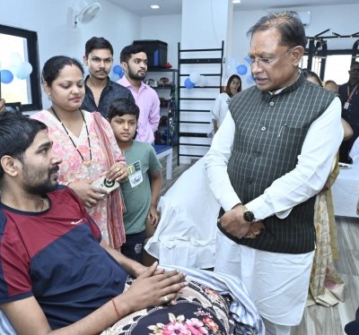मुख्यमंत्री विष्णु देव साय ने न्यूरो स्पाइन रिहैबिलिटेशन सेंटर का किया शुभारंभ